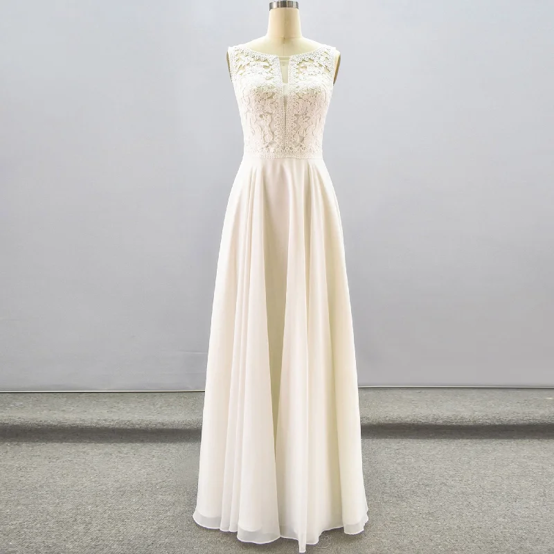 Classic A-line Sheath Wedding Dress With Scoop Neck