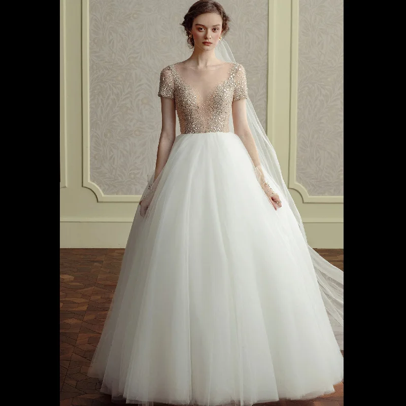 Elegant Sheer Vintage Short Sleeve Wedding Dress for Bride