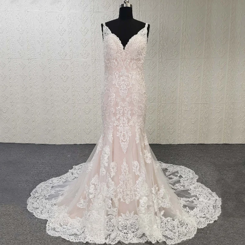 Open Back Mermaid Trumpet Lace Wedding Dress with V-neck