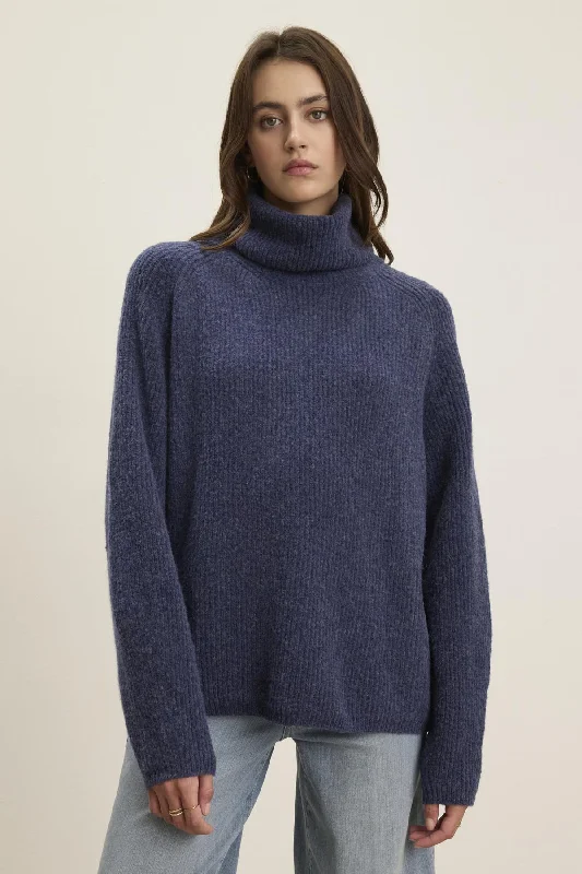 JUDITH TURTLENECK SWEATER