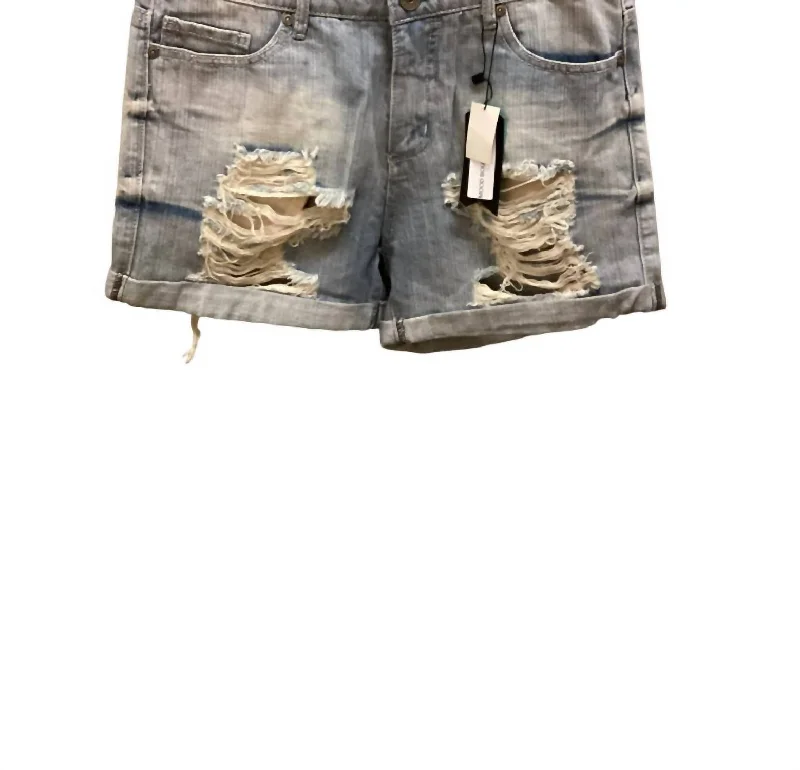 Women's Boyfriend Short In Acid Wash